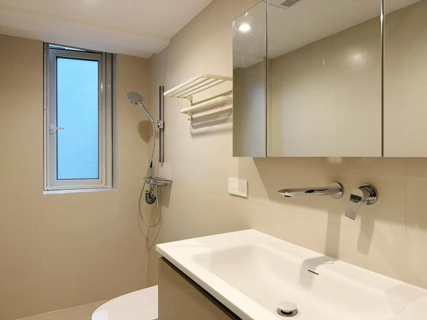 Sunny Abode Cosco Liangwan 2bedroom Shanghai